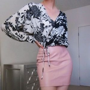 Romy black & white drawstring top